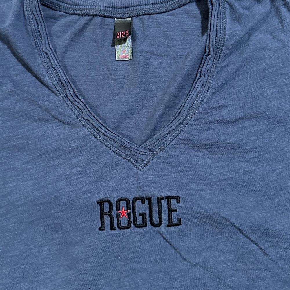 Rouge Brewery V-neck Tee - Picture 2 of 3